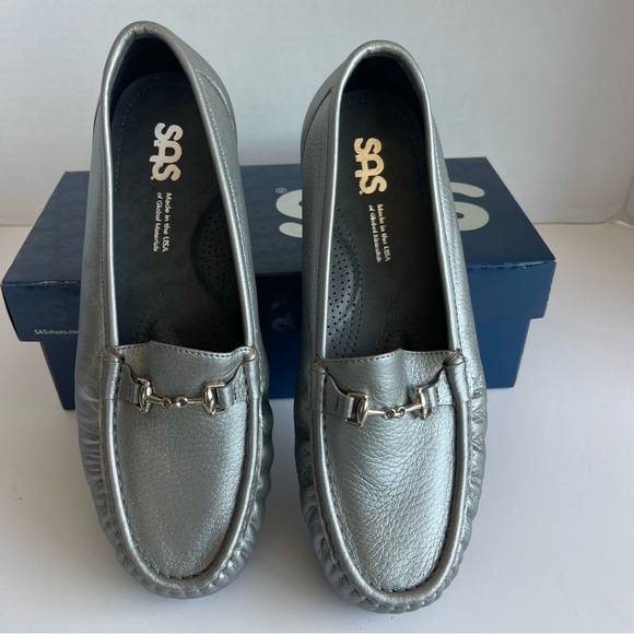 NEW SAS women's metro loafer - narrow in pewter
Women size 9.5 WW Made In USA - Picture 1 of 10